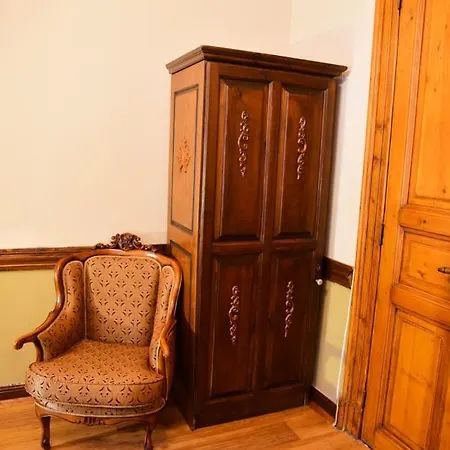 Ottoman By Sera House Bed & Breakfast