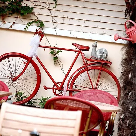 B&B Ottoman By Sera House