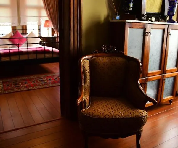 B&B Ottoman By Sera House 4*